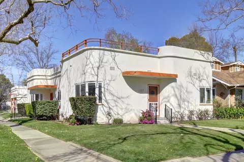 1552 37th St, Sacramento, CA 95816