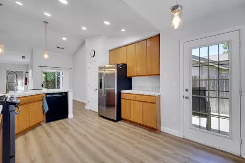3105 Joellen Ct, Carmichael, CA 95608 photo 3
