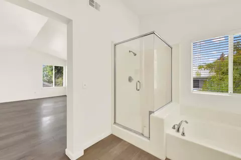 Bath - 8447 Leaning Tree Ct, Antelope, CA 95843 photo 4 of 4