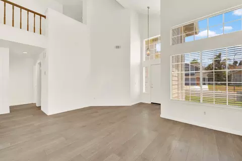 Living - 8447 Leaning Tree Ct, Antelope, CA 95843 photo 4 of 14