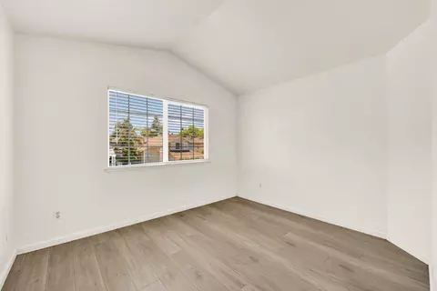 Bedroom - 8447 Leaning Tree Ct, Antelope, CA 95843 photo 5 of 6