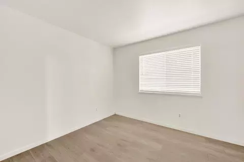 Bedroom - 8447 Leaning Tree Ct, Antelope, CA 95843 photo 2 of 6