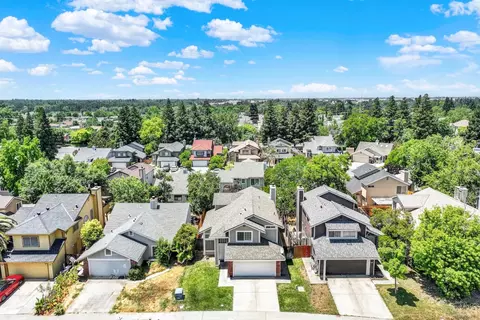 View/Area - 8447 Leaning Tree Ct, Antelope, CA 95843 photo 4 of 8