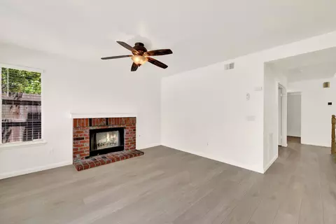 Living - 8447 Leaning Tree Ct, Antelope, CA 95843 photo 10 of 14