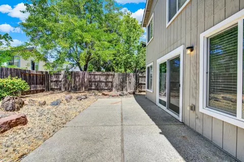Exterior - 8447 Leaning Tree Ct, Antelope, CA 95843 photo 7 of 11