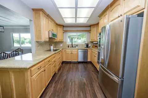 Kitchen - 7849 Fox Rd, Hughson, CA 95326 photo 3 of 4