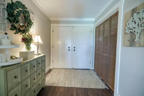Entry Way - 7849 Fox Rd, Hughson, CA 95326 photo 1 of 3