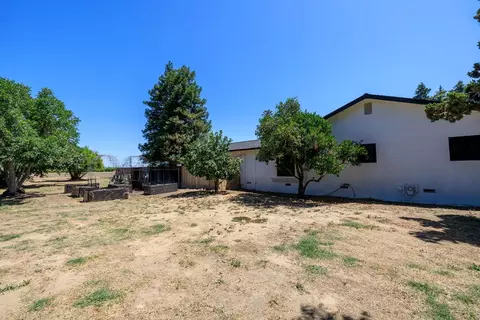 Exterior - 7849 Fox Rd, Hughson, CA 95326 photo 17 of 23
