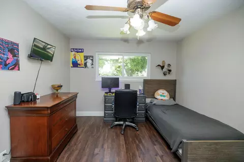 Bedroom - 7849 Fox Rd, Hughson, CA 95326 photo 4 of 7