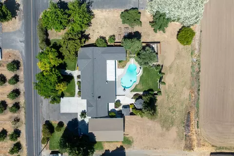 View/Area - 7849 Fox Rd, Hughson, CA 95326 photo 7 of 9