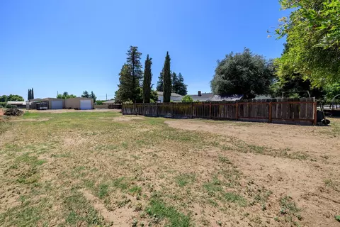Exterior - 7849 Fox Rd, Hughson, CA 95326 photo 19 of 23