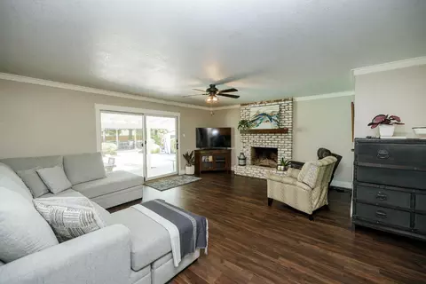 Living - 7849 Fox Rd, Hughson, CA 95326 photo 5 of 6