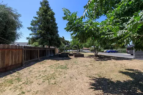 Exterior - 7849 Fox Rd, Hughson, CA 95326 photo 15 of 23