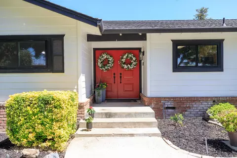 Exterior - 7849 Fox Rd, Hughson, CA 95326 photo 5 of 23