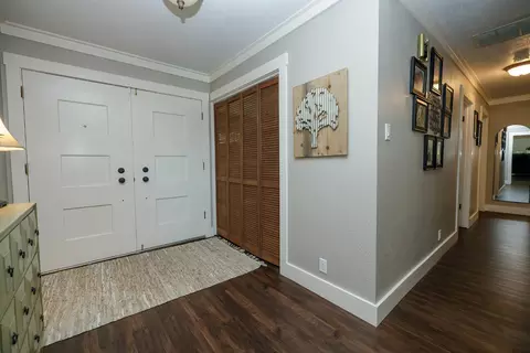 Entry Way - 7849 Fox Rd, Hughson, CA 95326 photo 2 of 3