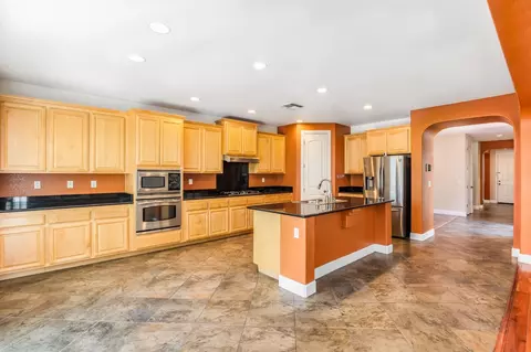 1059 Ledgestone Dr, Folsom, CA 95630 photo 18