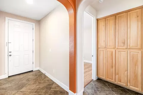 1059 Ledgestone Dr, Folsom, CA 95630 photo 7