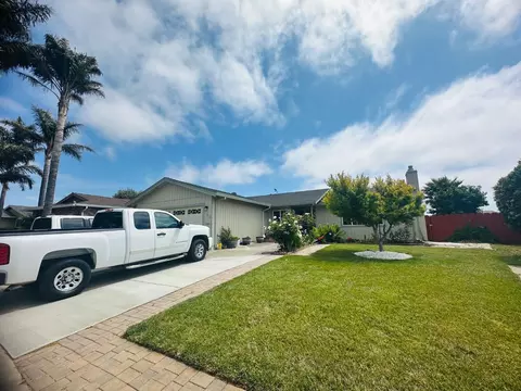 716 Saint Helen Way, Salinas, CA 93905 photo 2