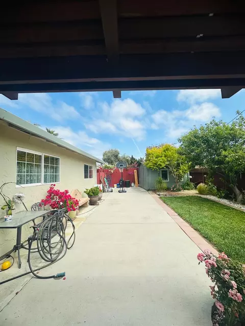 716 Saint Helen Way, Salinas, CA 93905 photo 7