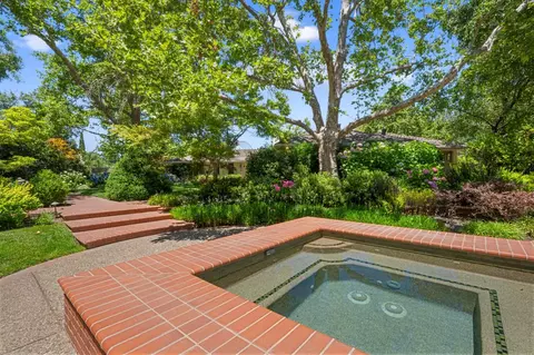 Exterior - 5310 Roxbury Ct, Carmichael, CA 95608 photo 19 of 29