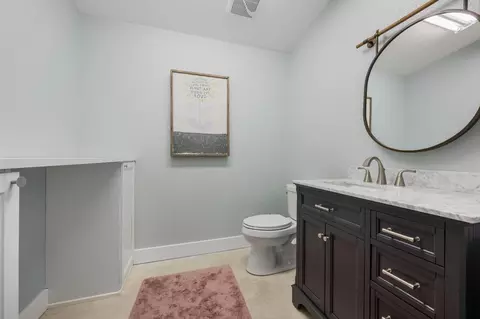 Bath - 5310 Roxbury Ct, Carmichael, CA 95608 photo 9 of 9