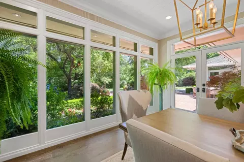 Dining - 5310 Roxbury Ct, Carmichael, CA 95608 photo 2 of 7