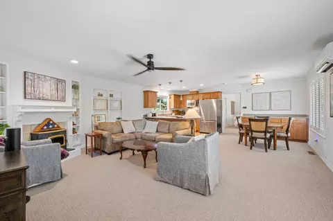 Living - 5310 Roxbury Ct, Carmichael, CA 95608 photo 5 of 7