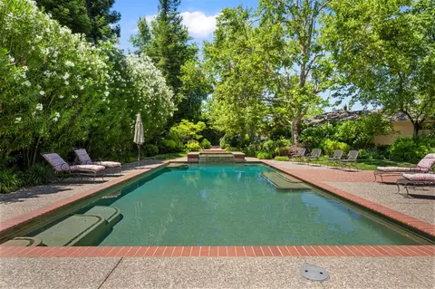 Exterior - 5310 Roxbury Ct, Carmichael, CA 95608 photo 21 of 29