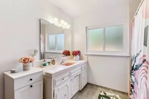 Bath - 1250 Alice, Davis, CA 95616 photo 1 of 2