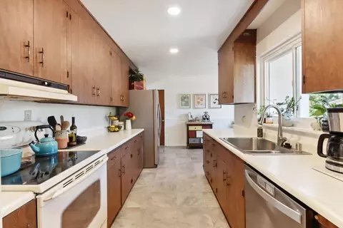Kitchen - 1250 Alice, Davis, CA 95616 photo 4 of 5