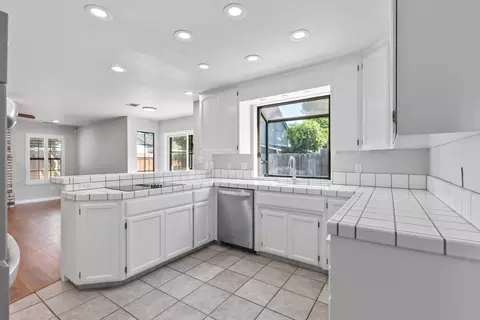875 Cedar Ridge Dr, Turlock, CA 95382 photo 18