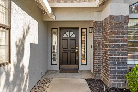 875 Cedar Ridge Dr, Turlock, CA 95382 photo 4