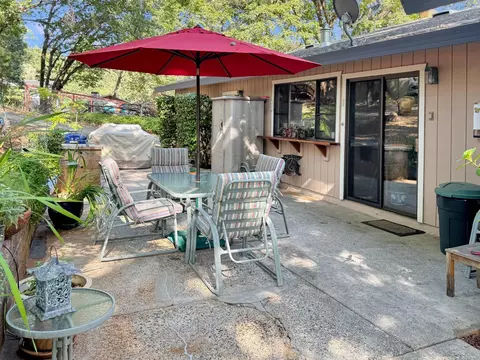 Exterior - 15752 Tippy Way, Grass Valley, CA 95949 photo 5 of 7