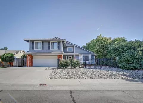681 Canyon Creek Way, Galt, CA 95632