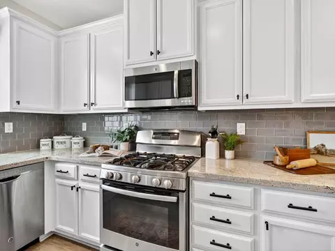 Kitchen - 3616 Santo Ter, Davis, CA 95618 photo 4 of 6