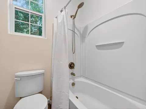 Bath - 3616 Santo Ter, Davis, CA 95618 photo 5 of 5