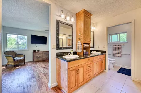 Bath - 7030 Beech, Orangevale, CA 95662 photo 6 of 6