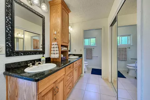 Bath - 7030 Beech, Orangevale, CA 95662 photo 5 of 6