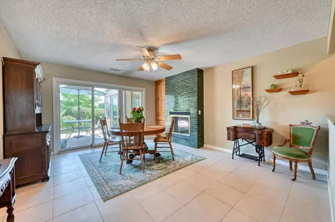 Dining - 7030 Beech, Orangevale, CA 95662 photo 2 of 4