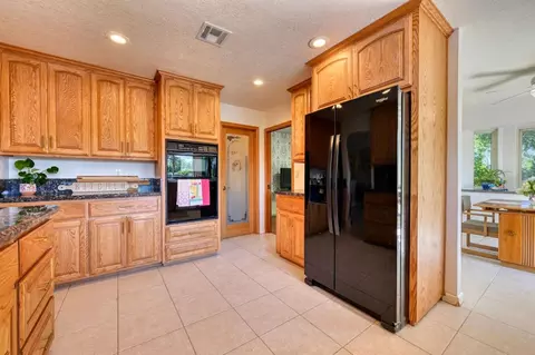 Kitchen - 7030 Beech, Orangevale, CA 95662 photo 3 of 3