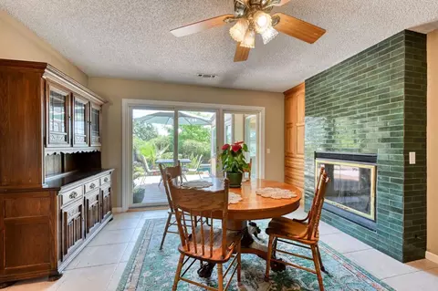 Dining - 7030 Beech, Orangevale, CA 95662 photo 3 of 4