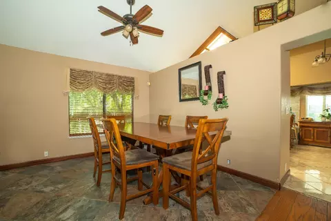 505 Berlin Way, Patterson, CA 95363 photo 12