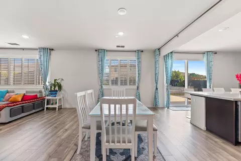 Dining - 3084 Tower St, Manteca, CA 95337 photo 1 of 2