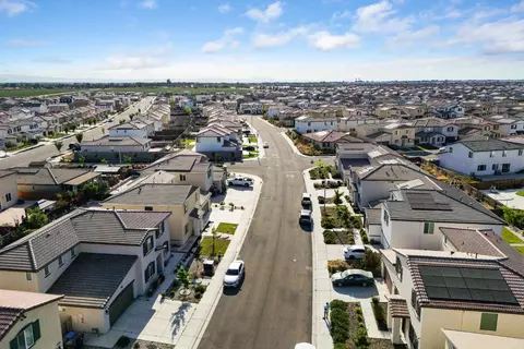 View/Area - 3084 Tower St, Manteca, CA 95337 photo 2 of 4