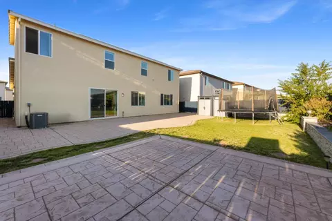 Exterior - 3084 Tower St, Manteca, CA 95337 photo 3 of 5