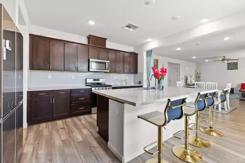 Kitchen - 3084 Tower St, Manteca, CA 95337 photo 2 of 2