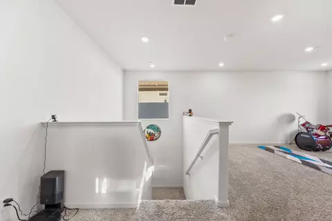 Entry Way - 3084 Tower St, Manteca, CA 95337 photo 8 of 15