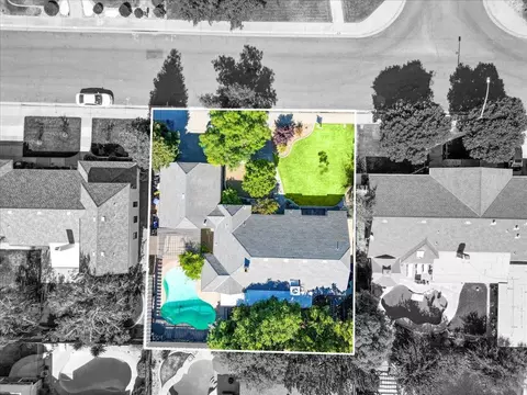 View/Area - 1300 Grover Dr, Modesto, CA 95351 photo 2 of 3