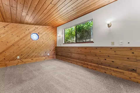 Bedroom - 1355 Jackson Gate Rd, Jackson, CA 95642 photo 6 of 6