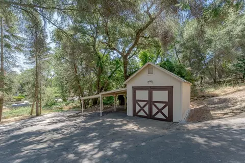 Exterior - 1355 Jackson Gate Rd, Jackson, CA 95642 photo 4 of 30